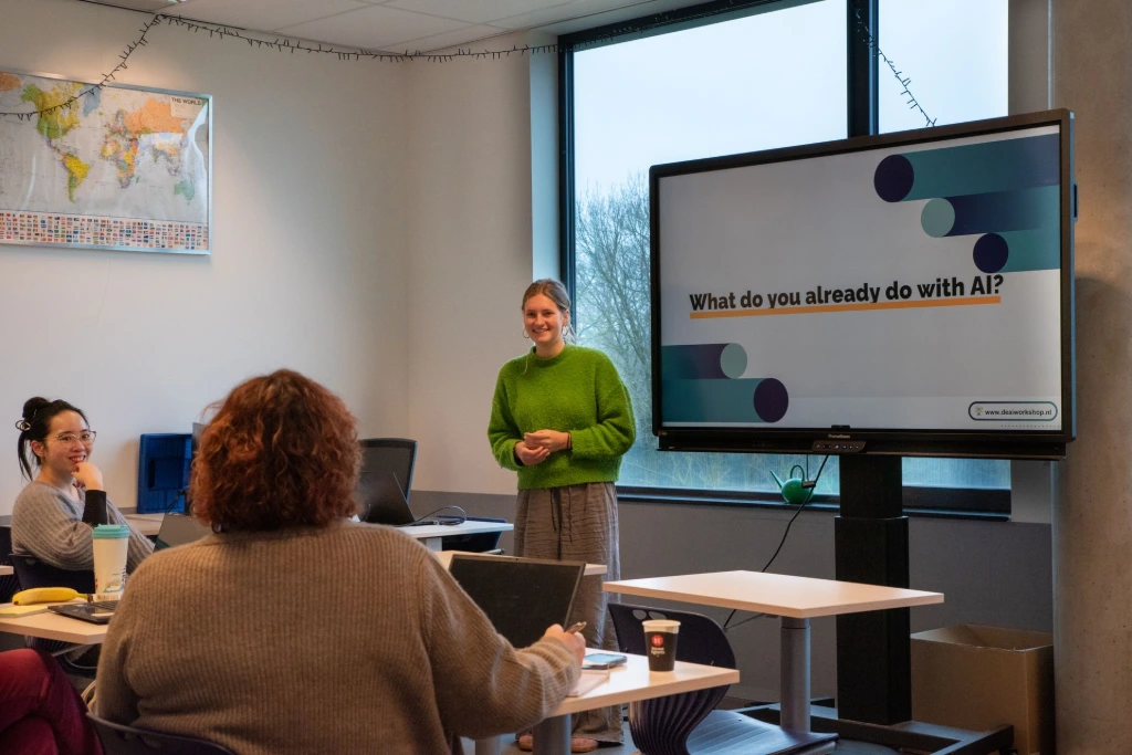 Trainer vraagt om voorkennis van deelnemers over AI